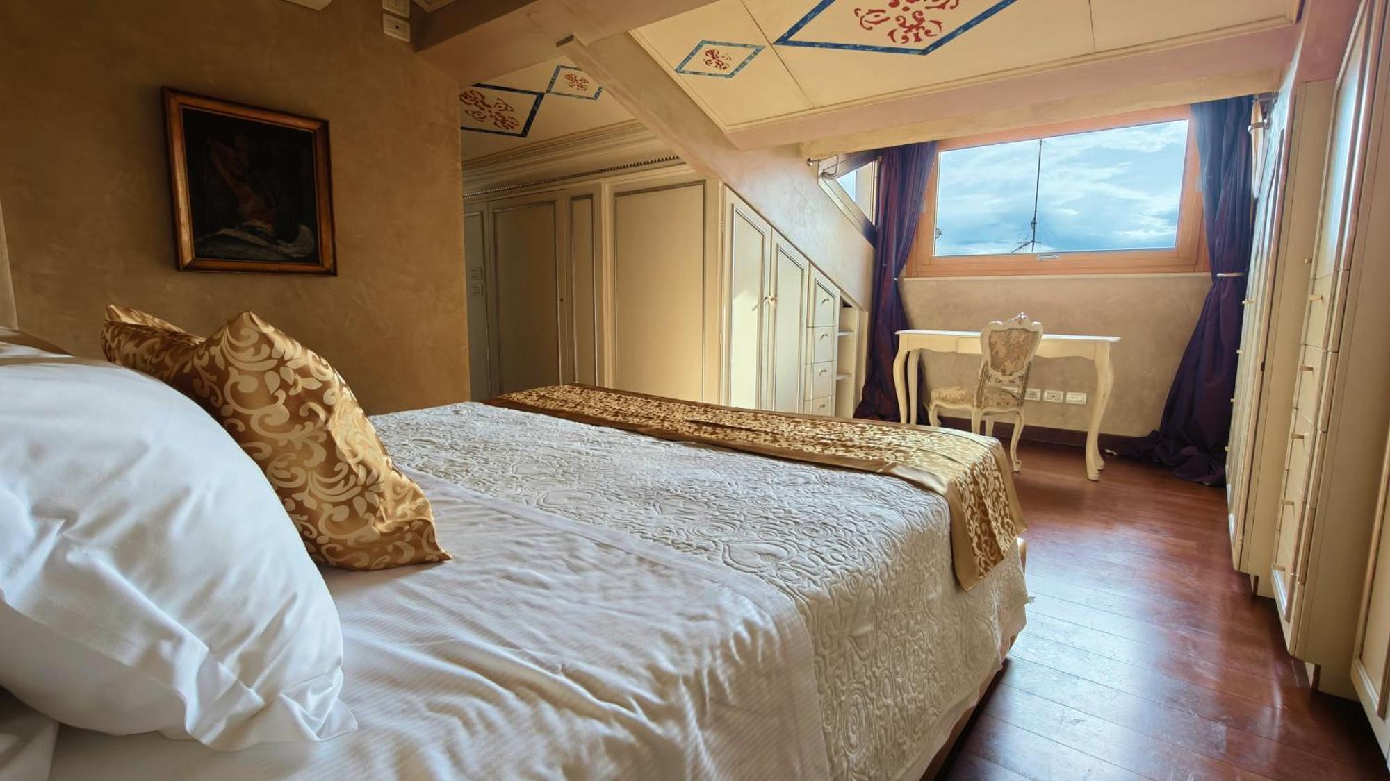 Opera Luxury Apartment Vérone Extérieur photo